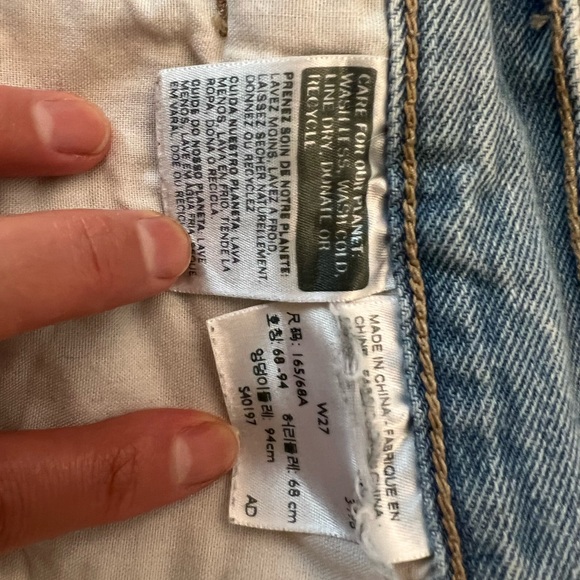 Levi Strauss & CO. Mini shorts w27 - Picture 3 of 9